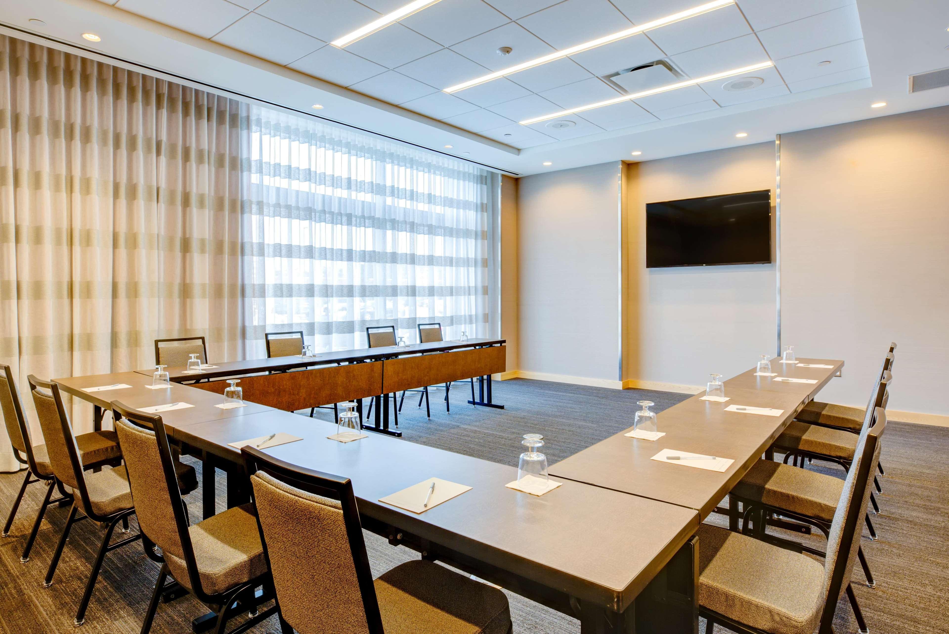 Hampton Inn & Suites Boston/Waltham Kültér fotó