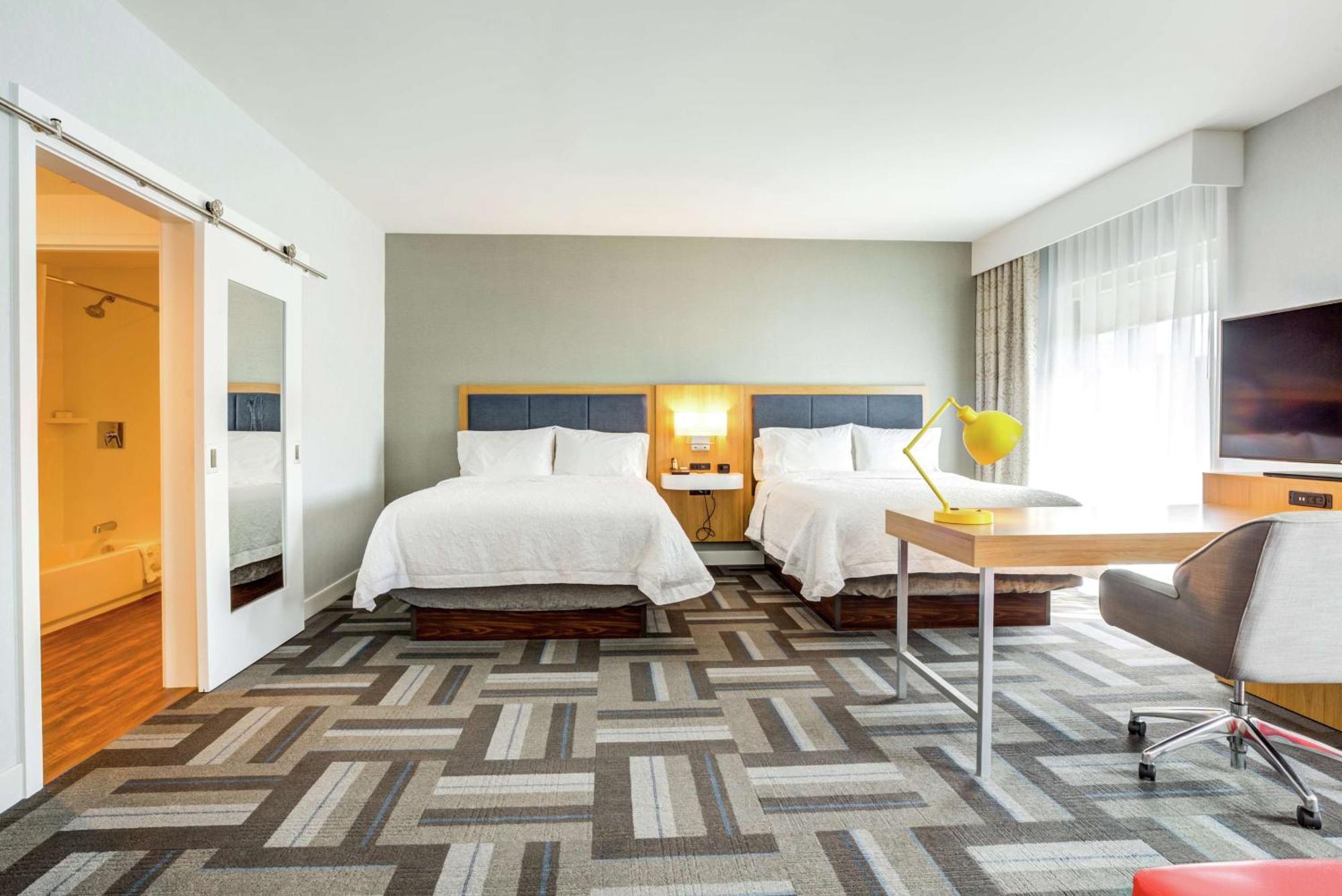 Hampton Inn & Suites Boston/Waltham Kültér fotó